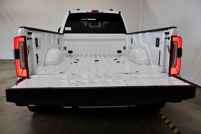2027 Ford Super Duty F-450 DRW Platinum