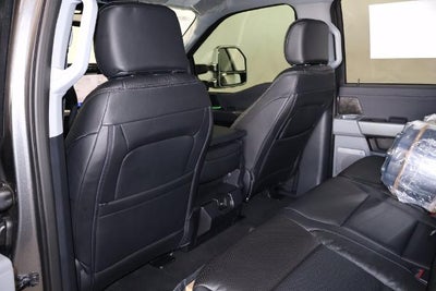 2027 Ford Super Duty F-450 DRW XLT
