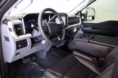 2027 Ford Super Duty F-450 DRW XLT