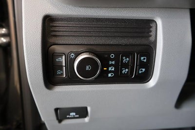 2027 Ford Super Duty F-450 DRW XLT