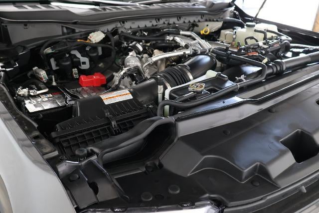 2027 Ford Super Duty F-450 DRW XLT