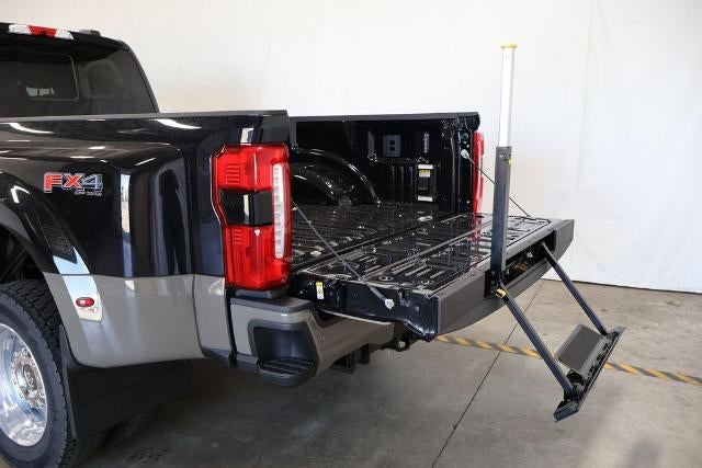 2027 Ford Super Duty F-450 DRW King Ranch