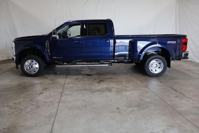 2027 Ford Super Duty F-450 DRW XLT