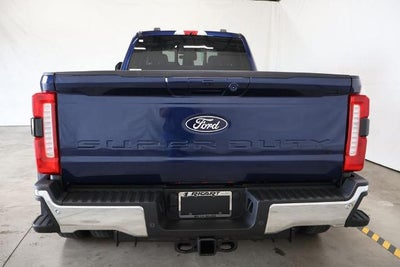 2027 Ford Super Duty F-450 DRW XLT