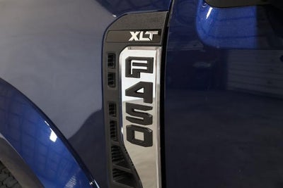 2027 Ford Super Duty F-450 DRW XLT