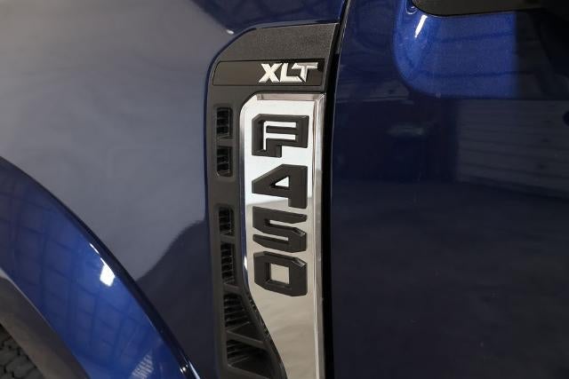 2027 Ford Super Duty F-450 DRW XLT