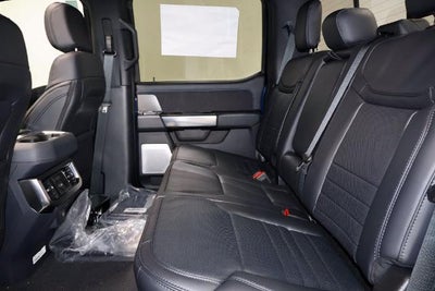 2027 Ford Super Duty F-450 DRW Platinum