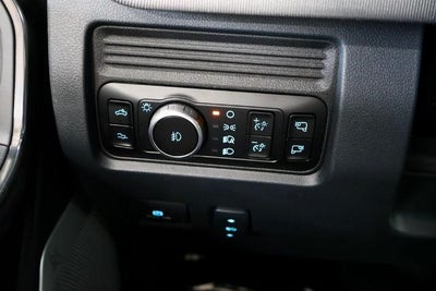 2027 Ford Super Duty F-450 DRW Platinum