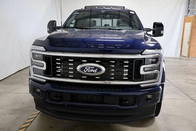 2027 Ford Super Duty F-450 DRW Platinum