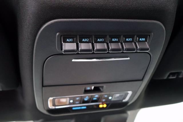 2027 Ford Super Duty F-450 DRW Platinum
