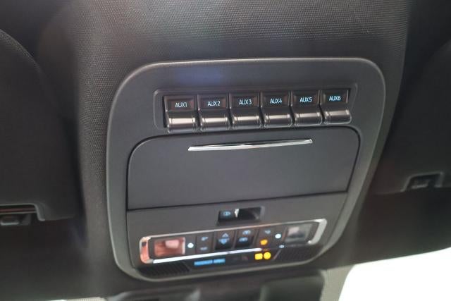 2027 Ford Super Duty F-450 DRW Platinum