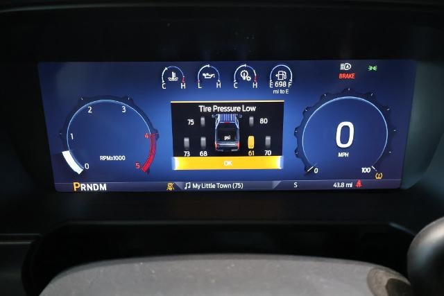 2027 Ford Super Duty F-450 DRW XLT