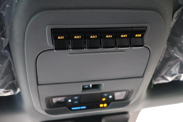 2027 Ford Super Duty F-450 DRW XLT