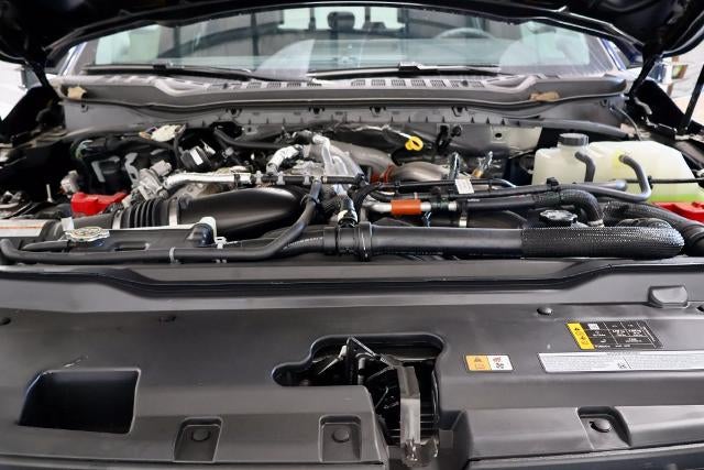 2027 Ford Super Duty F-450 DRW XLT