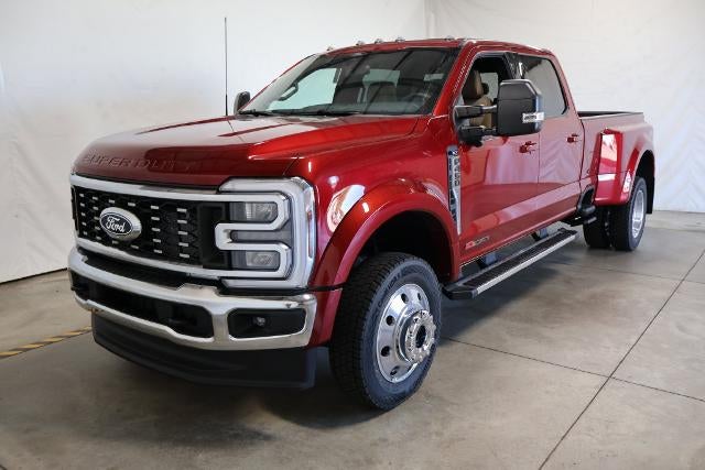 2027 Ford Super Duty F-450 DRW XLT