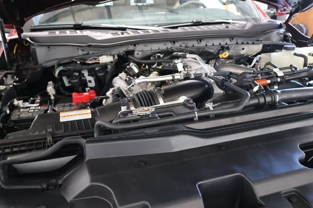 2027 Ford Super Duty F-450 DRW XLT