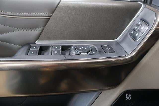 2027 Ford Super Duty F-450 DRW Platinum