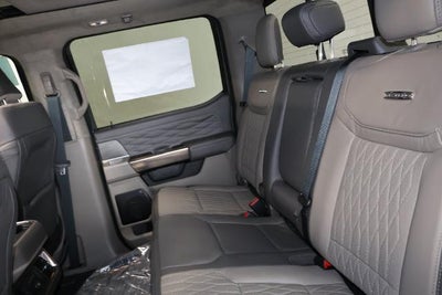 2027 Ford Super Duty F-450 DRW Platinum