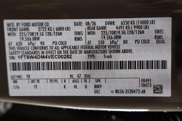 2027 Ford Super Duty F-450 DRW Platinum