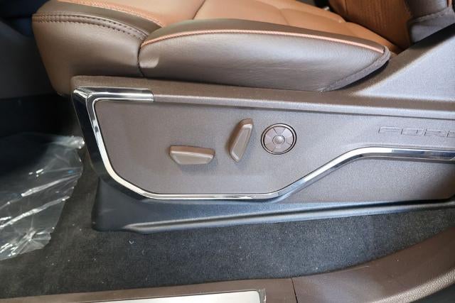 2027 Ford Super Duty F-450 DRW King Ranch