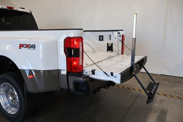 2027 Ford Super Duty F-450 DRW King Ranch