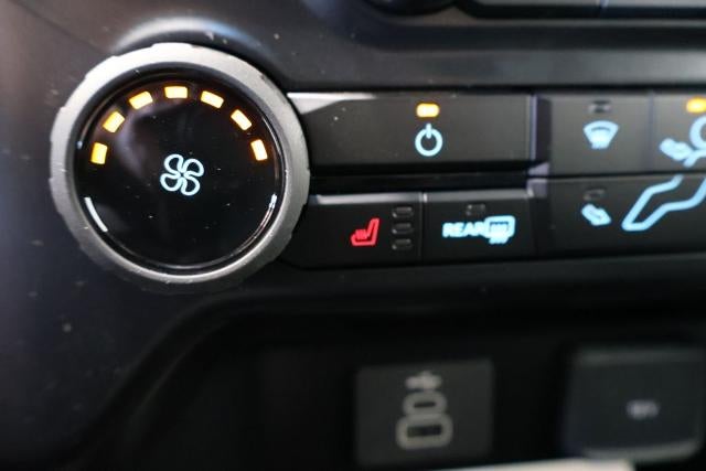 2027 Ford Super Duty F-450 DRW XLT