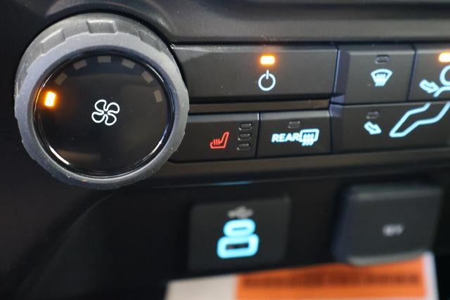 2027 Ford Super Duty F-450 DRW XLT