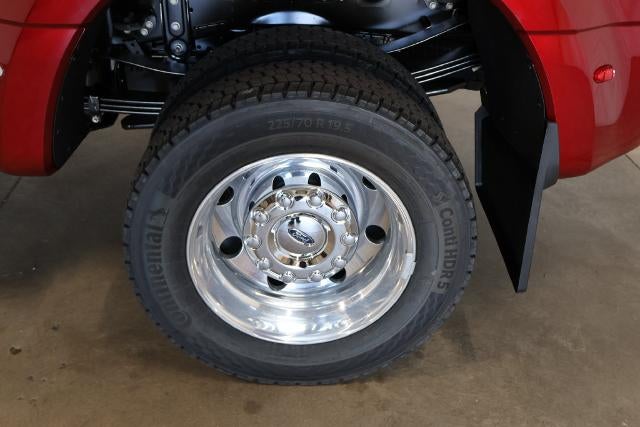 2027 Ford Super Duty F-450 DRW XLT