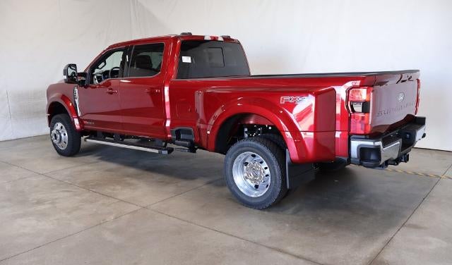 2027 Ford Super Duty F-450 DRW XLT
