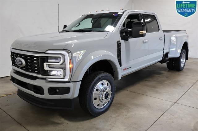 2026 Ford Super Duty F-450 DRW Platinum