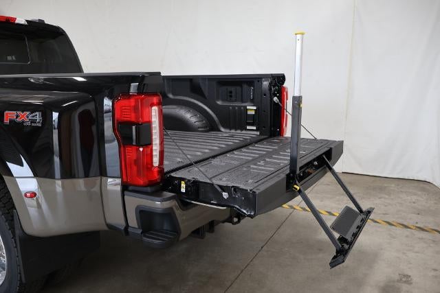 2027 Ford Super Duty F-450 DRW King Ranch