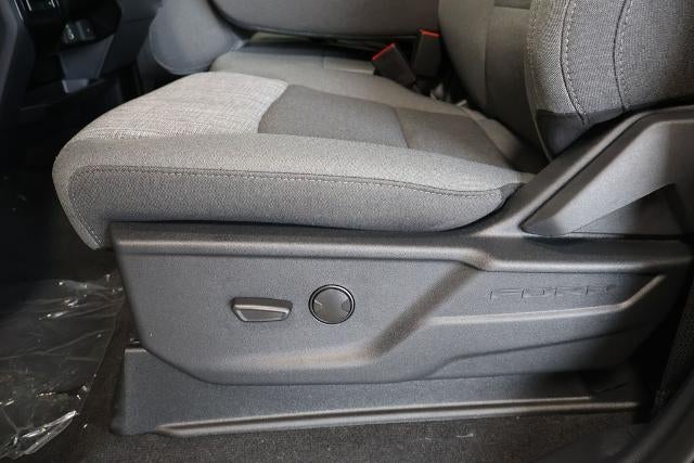 2027 Ford Super Duty F-450 DRW XLT