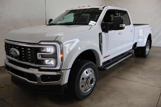 2027 Ford Super Duty F-450 DRW XLT