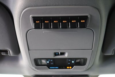 2027 Ford Super Duty F-450 DRW XLT
