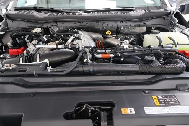 2027 Ford Super Duty F-450 DRW XLT