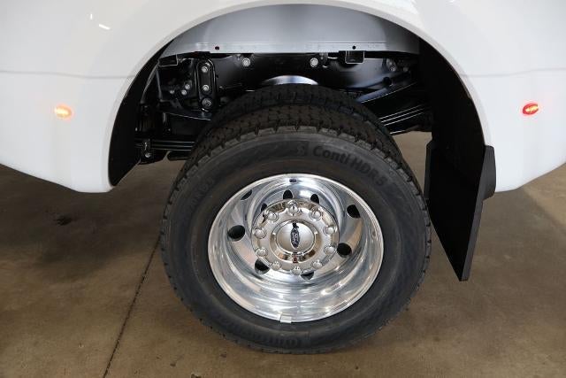2027 Ford Super Duty F-450 DRW XLT