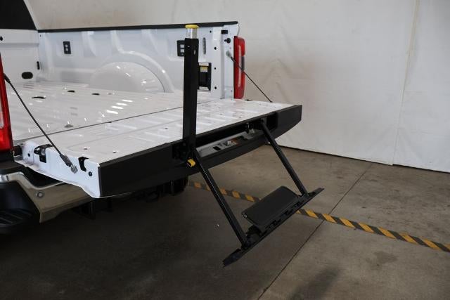 2027 Ford Super Duty F-450 DRW XLT