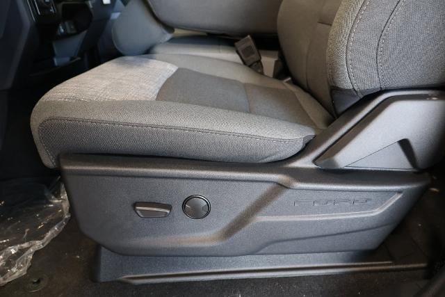 2027 Ford Super Duty F-450 DRW XLT