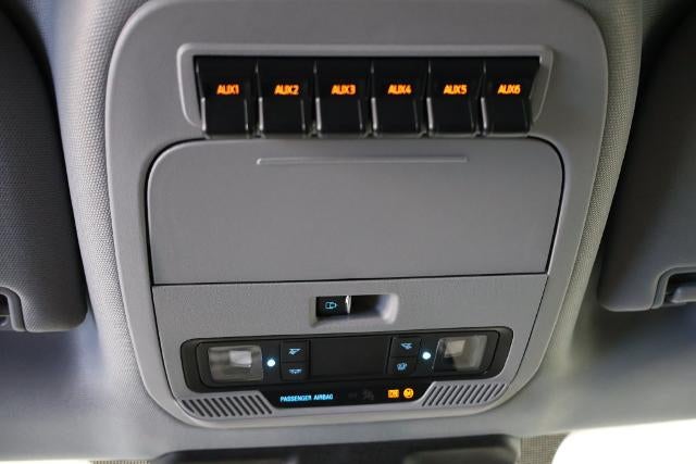 2027 Ford Super Duty F-450 DRW XLT