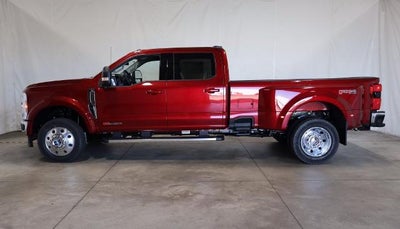 2027 Ford Super Duty F-450 DRW XLT