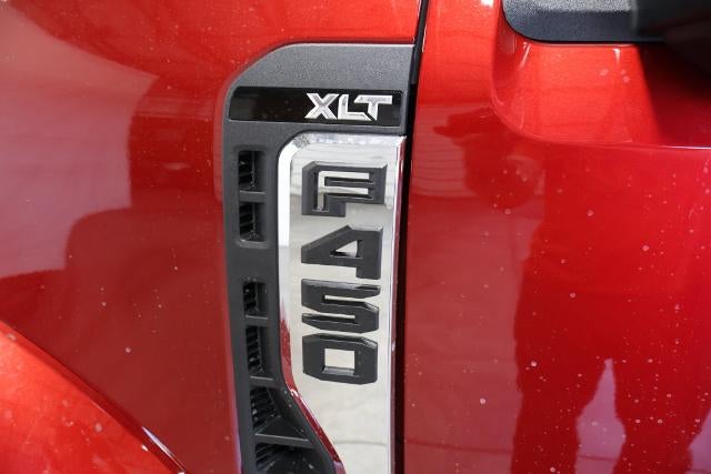 2027 Ford Super Duty F-450 DRW XLT