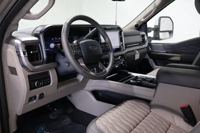 2027 Ford Super Duty F-450 DRW Platinum