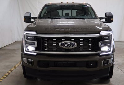 2027 Ford Super Duty F-450 DRW Platinum