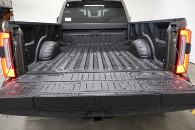 2027 Ford Super Duty F-450 DRW Platinum
