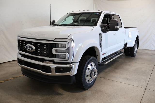 2027 Ford Super Duty F-450 DRW XLT