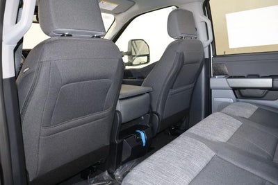 2027 Ford Super Duty F-450 DRW XLT