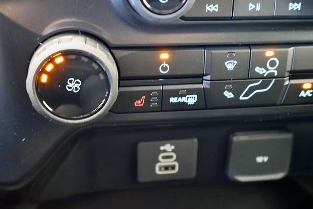 2027 Ford Super Duty F-450 DRW XLT