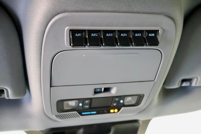 2027 Ford Super Duty F-450 DRW XLT