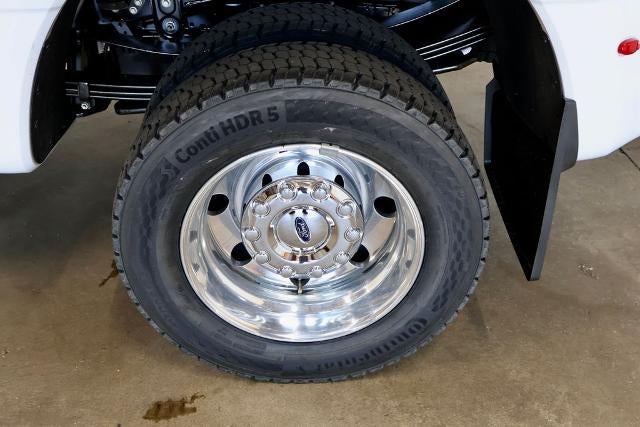 2027 Ford Super Duty F-450 DRW XLT
