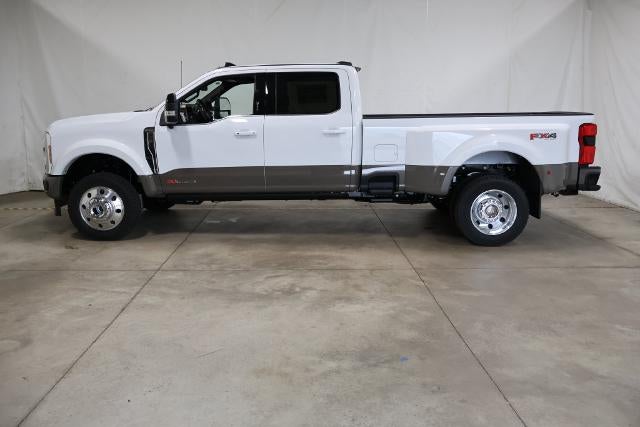 2027 Ford Super Duty F-450 DRW King Ranch